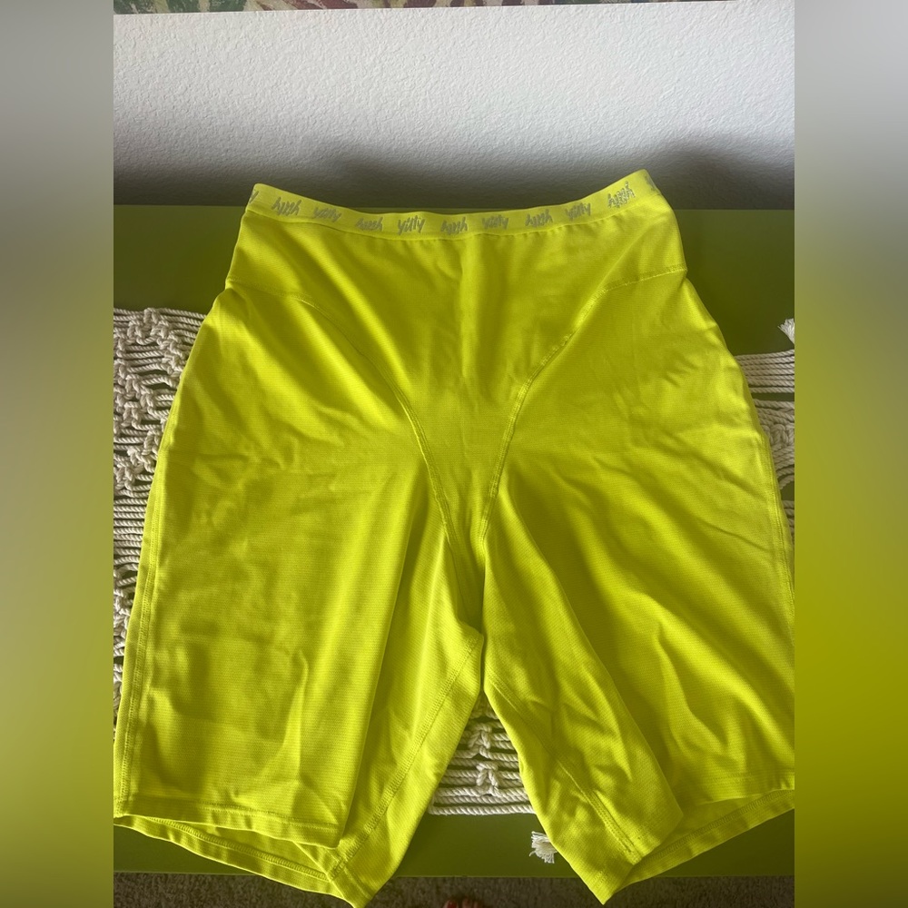 YITTY Bright Yellow Leggings